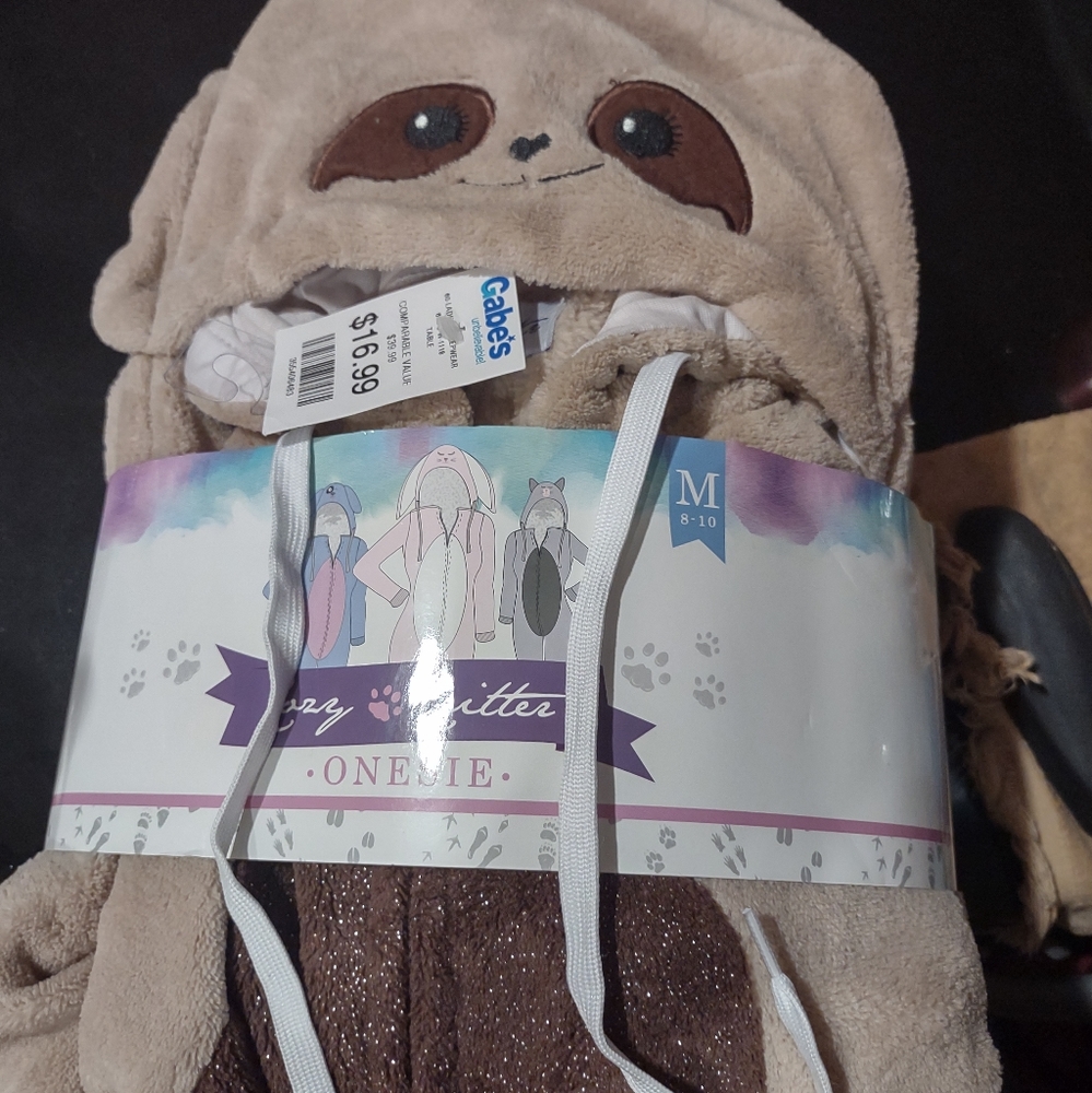 Adorable Sloth Onesie (without the feet) 🐾☺️🦥🥰❤
